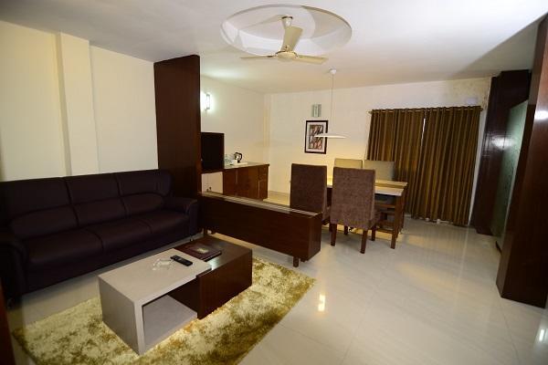 Hotel Little Palace Dibrugarh Extérieur photo